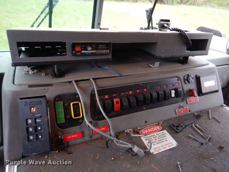 image for item DM7322 2003 Spartan VA41M-2142  pumper fire truck