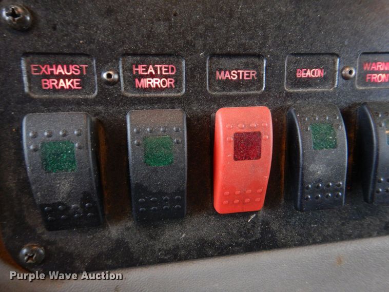 image for item DM7322 2003 Spartan VA41M-2142  pumper fire truck