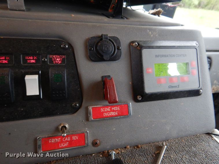 image for item DM7322 2003 Spartan VA41M-2142  pumper fire truck