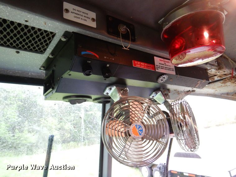 image for item DM7322 2003 Spartan VA41M-2142  pumper fire truck