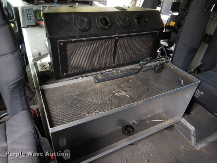 image for item DM7322 2003 Spartan VA41M-2142  pumper fire truck