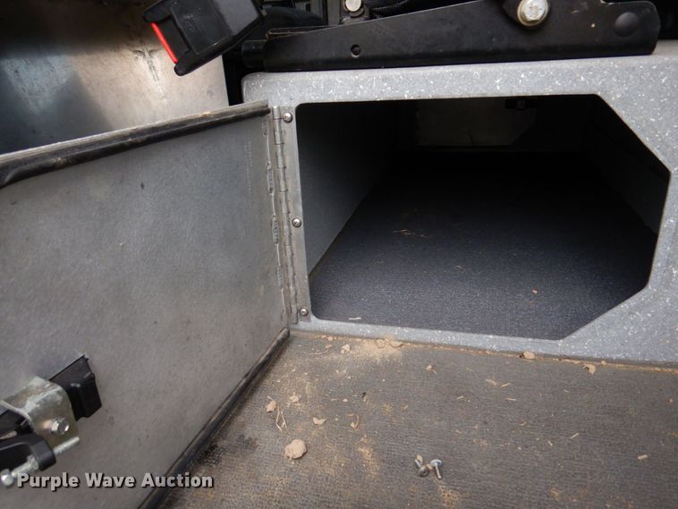 image for item DM7322 2003 Spartan VA41M-2142  pumper fire truck