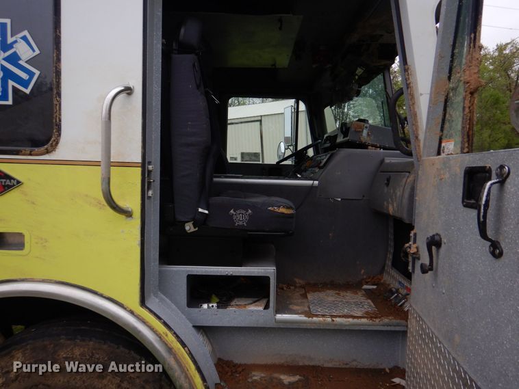 image for item DM7322 2003 Spartan VA41M-2142  pumper fire truck