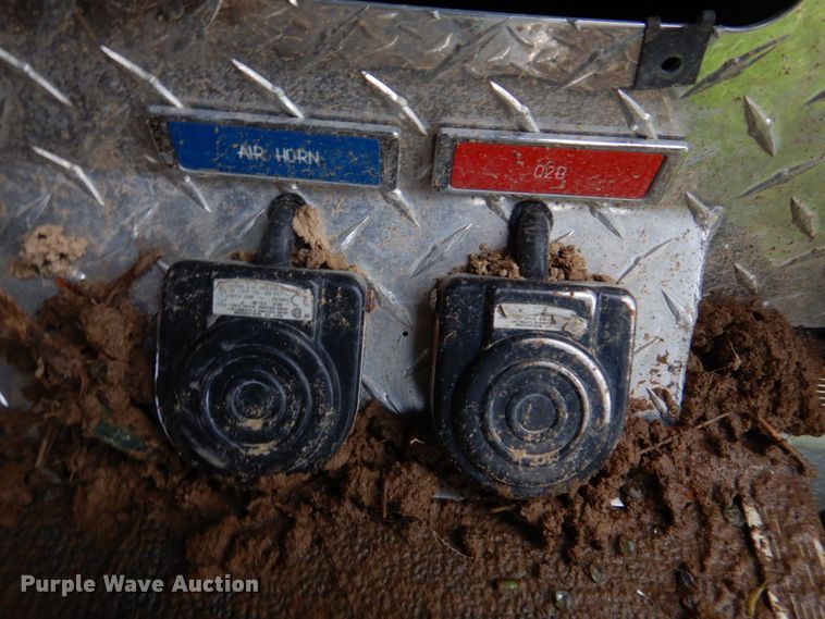 image for item DM7322 2003 Spartan VA41M-2142  pumper fire truck