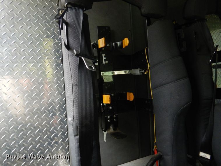 image for item DM7322 2003 Spartan VA41M-2142  pumper fire truck