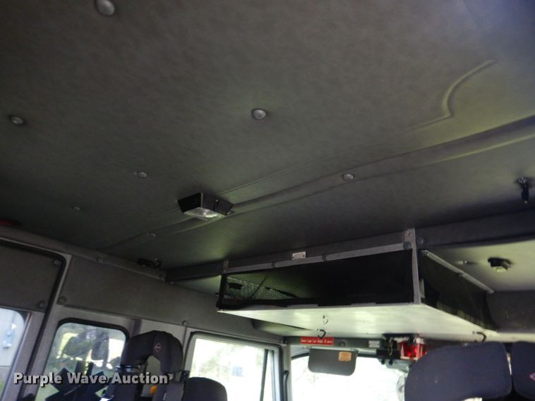 image for item DM7322 2003 Spartan VA41M-2142  pumper fire truck