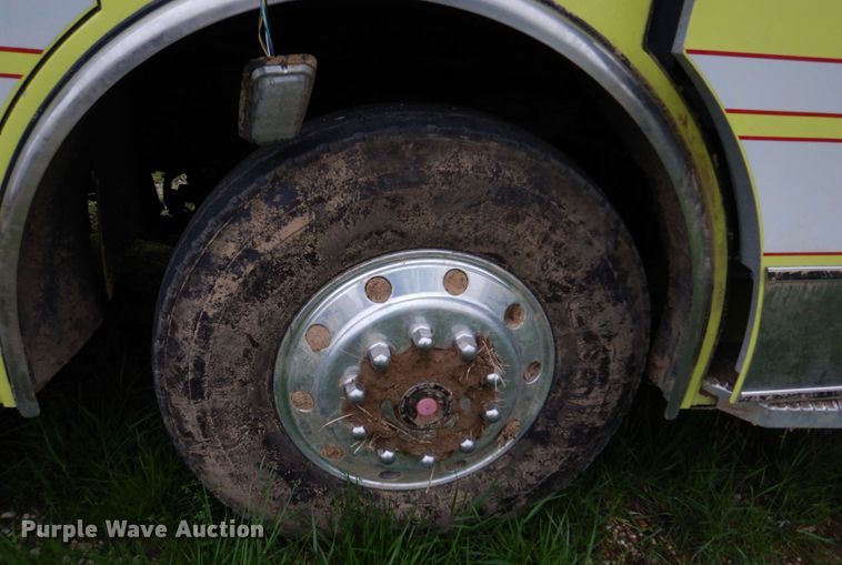 image for item DM7322 2003 Spartan VA41M-2142  pumper fire truck