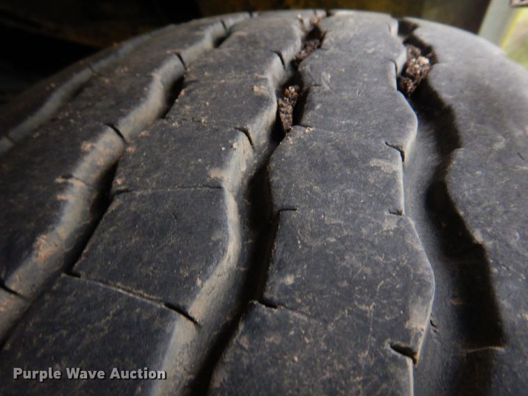 image for item DM7322 2003 Spartan VA41M-2142  pumper fire truck