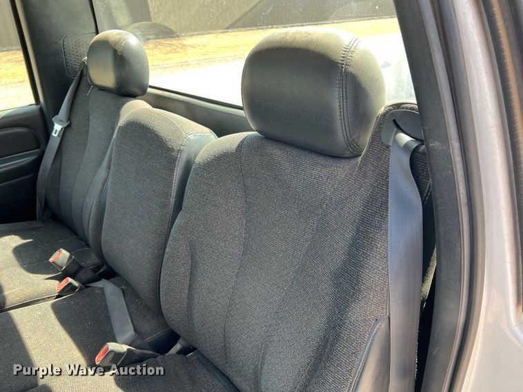 image for item DM8433 2000 Chevrolet Silverado 1500  pickup truck