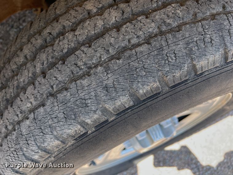 image for item DM8433 2000 Chevrolet Silverado 1500  pickup truck