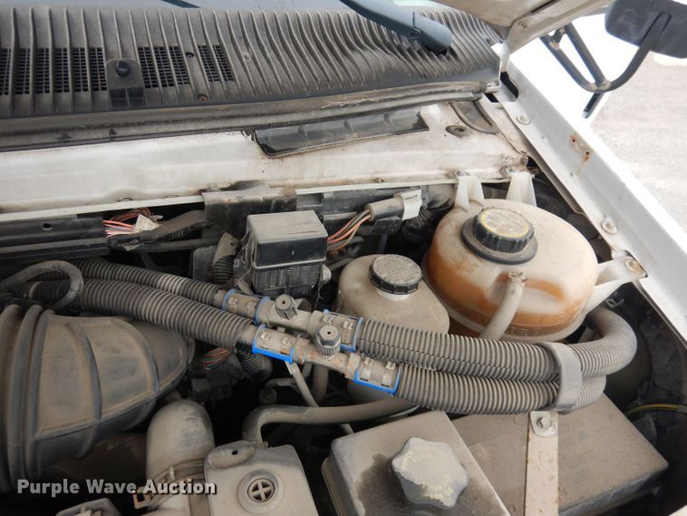 image for item DN1510 2007 Ford E450 Super Duty Starcraft  shuttle bus