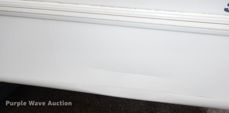 image for item DN1510 2007 Ford E450 Super Duty Starcraft  shuttle bus