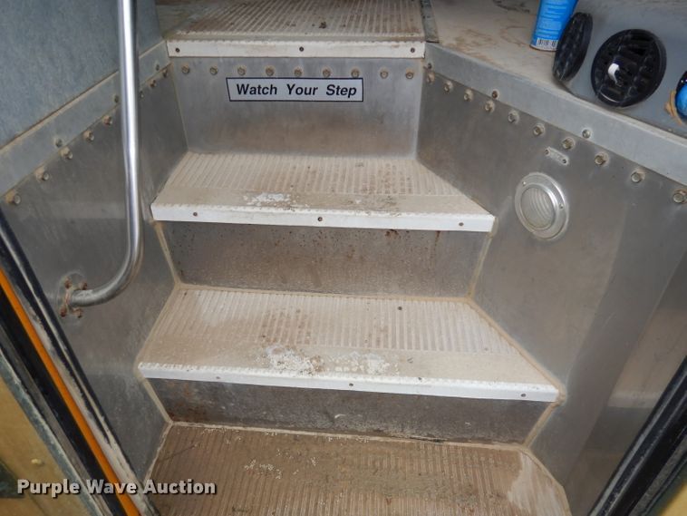 image for item DN1512 2006 Blue Bird Vision  bus