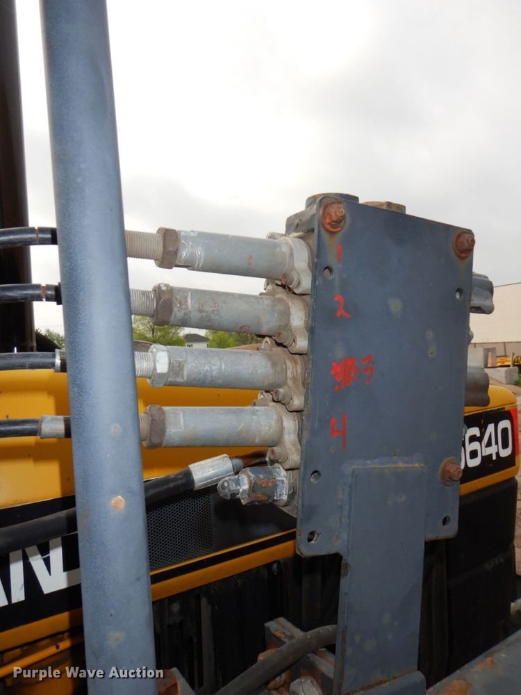 image for item DN7386 New Holland 6640  tractor