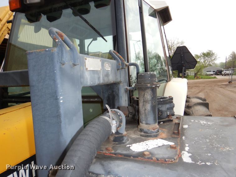 image for item DN7386 New Holland 6640  tractor