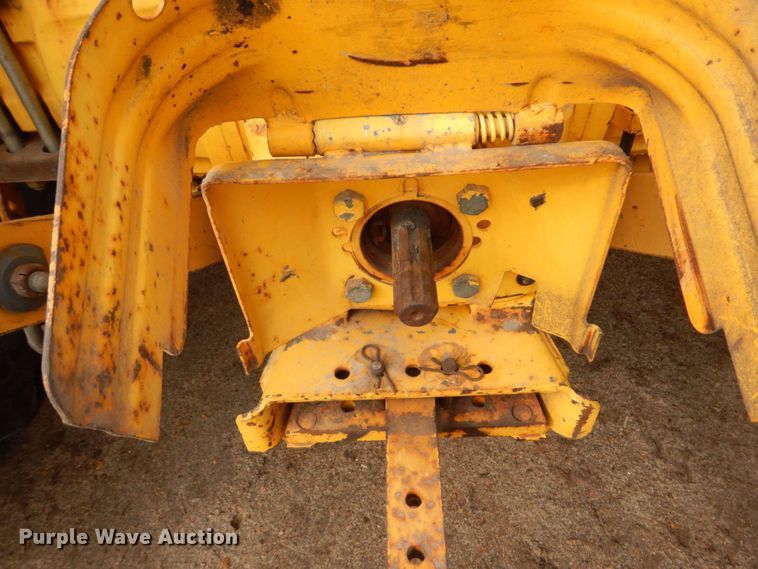 image for item DN7386 New Holland 6640  tractor