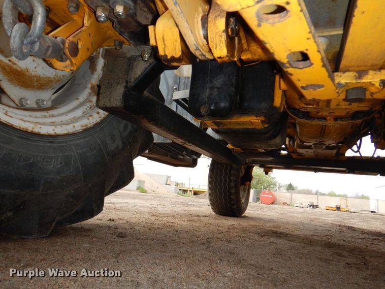 image for item DN7386 New Holland 6640  tractor