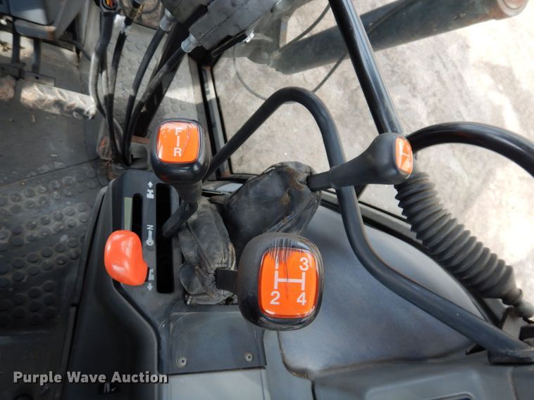 image for item DN7386 New Holland 6640  tractor