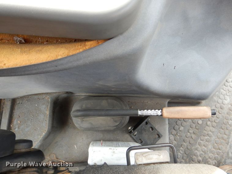 image for item DN7386 New Holland 6640  tractor