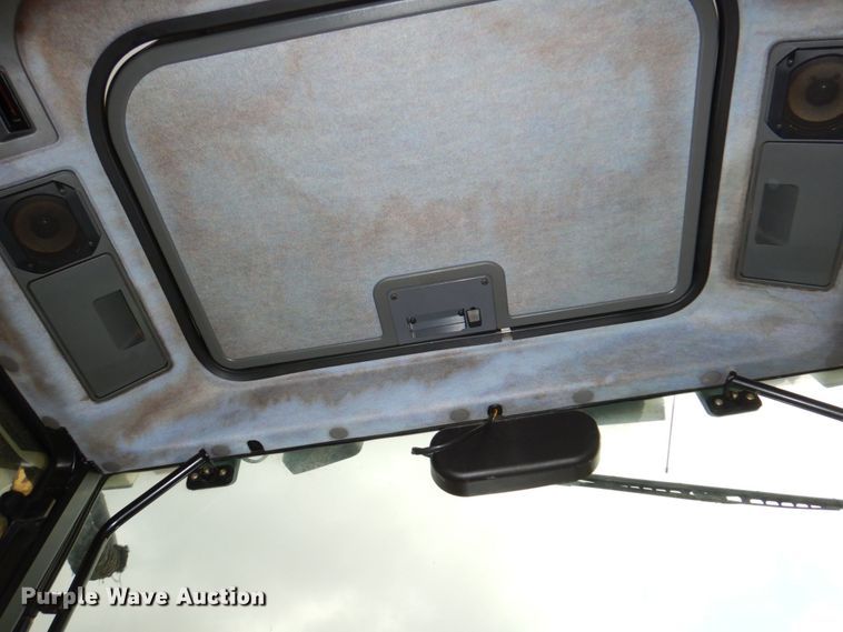 image for item DN7386 New Holland 6640  tractor