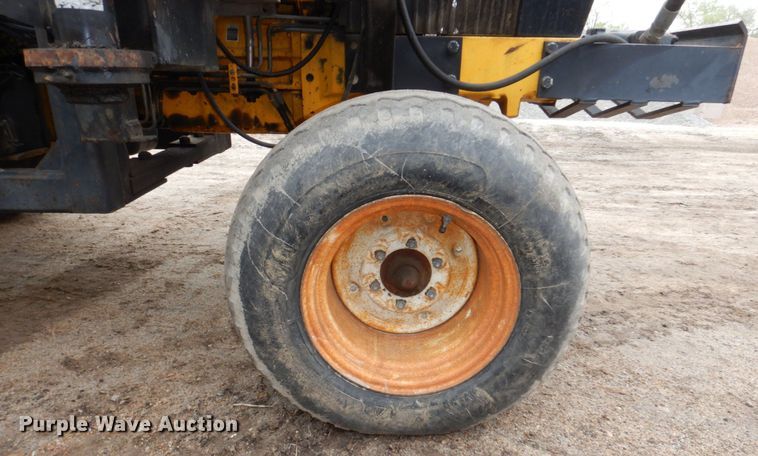 image for item DN7386 New Holland 6640  tractor