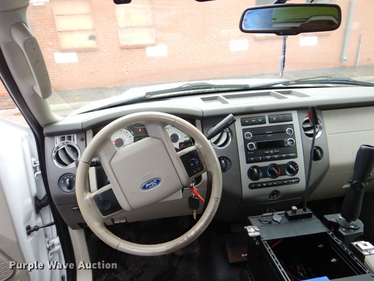 image for item DN7392 2010 Ford Expedition XLT  SUV
