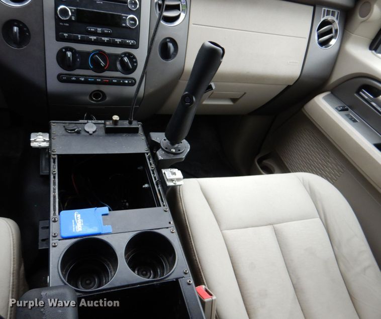 image for item DN7392 2010 Ford Expedition XLT  SUV