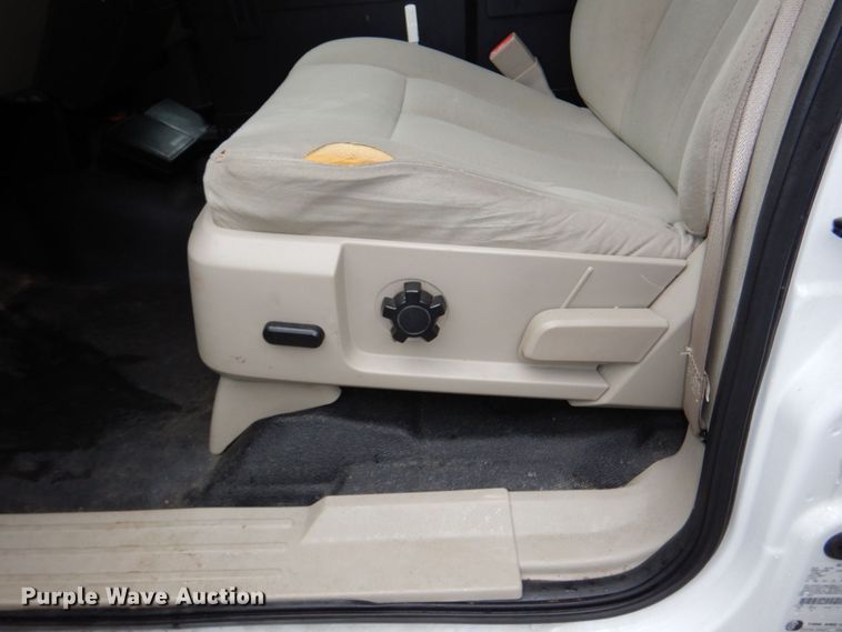 image for item DN7392 2010 Ford Expedition XLT  SUV