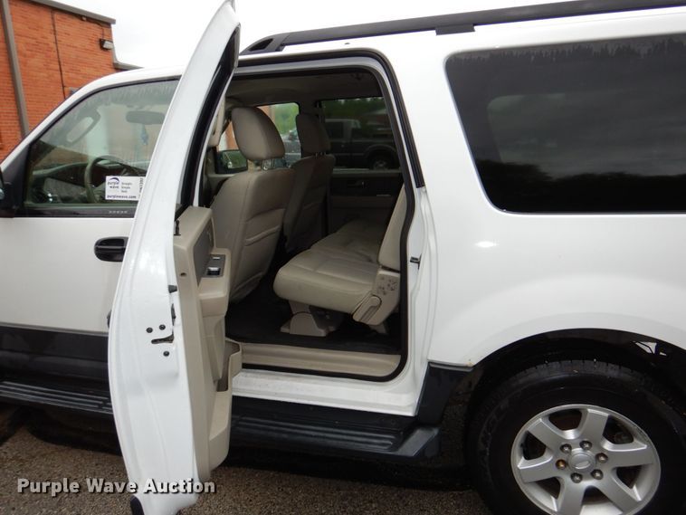 image for item DN7392 2010 Ford Expedition XLT  SUV