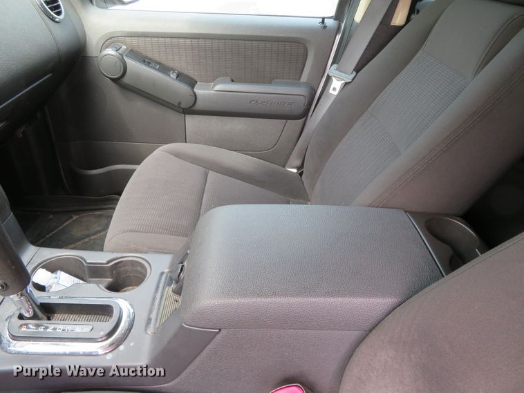 image for item DN7980 2010 Ford Explorer XLT  SUV