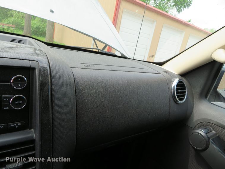 image for item DN7980 2010 Ford Explorer XLT  SUV