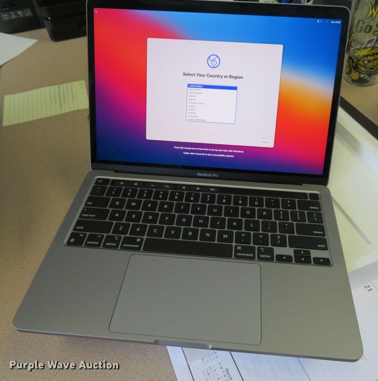 image for item DN7983 Apple Mac Book Pro  laptop