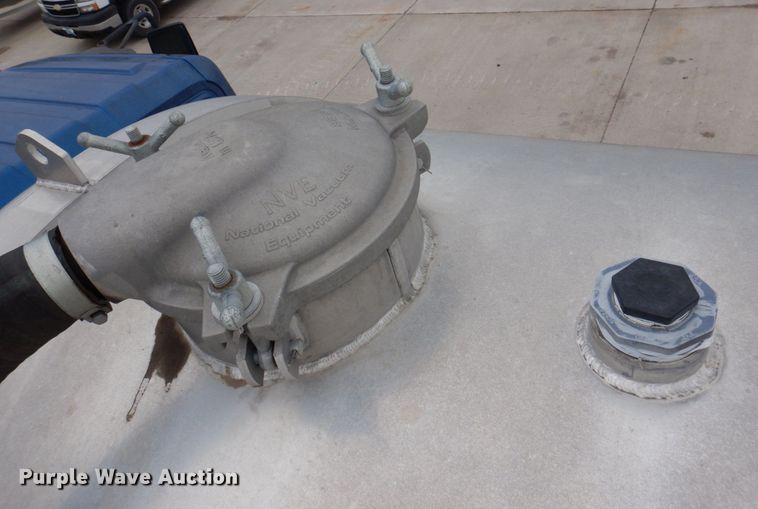 image for item DP5457 2012 International WorkStar 7500  vacuum truck