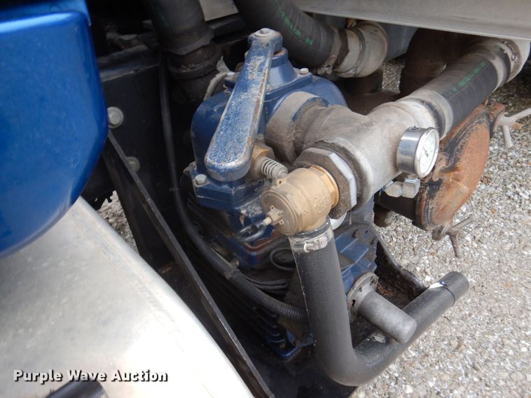 image for item DP5457 2012 International WorkStar 7500  vacuum truck