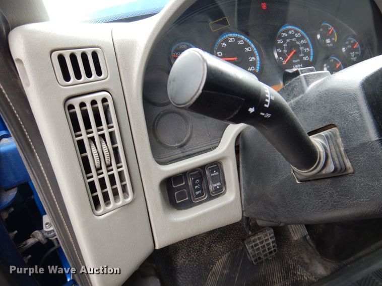 image for item DP5457 2012 International WorkStar 7500  vacuum truck