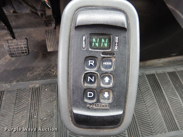 image for item DP5457 2012 International WorkStar 7500  vacuum truck