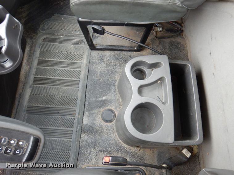 image for item DP5457 2012 International WorkStar 7500  vacuum truck