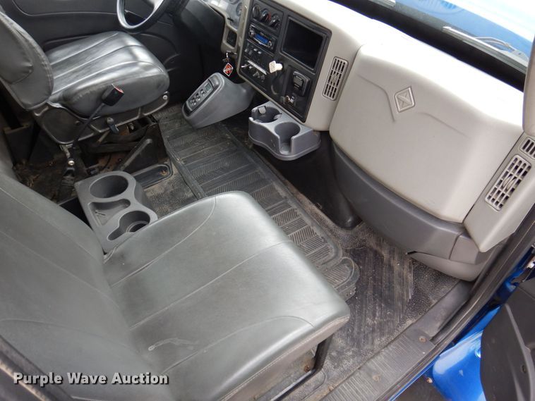 image for item DP5457 2012 International WorkStar 7500  vacuum truck