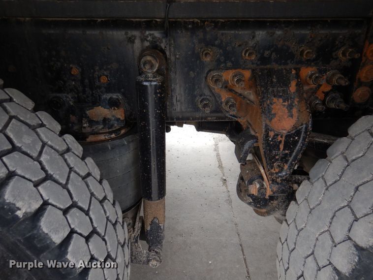 image for item DP5457 2012 International WorkStar 7500  vacuum truck