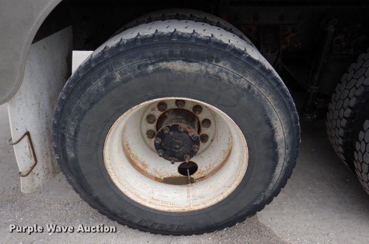 image for item DP5457 2012 International WorkStar 7500  vacuum truck