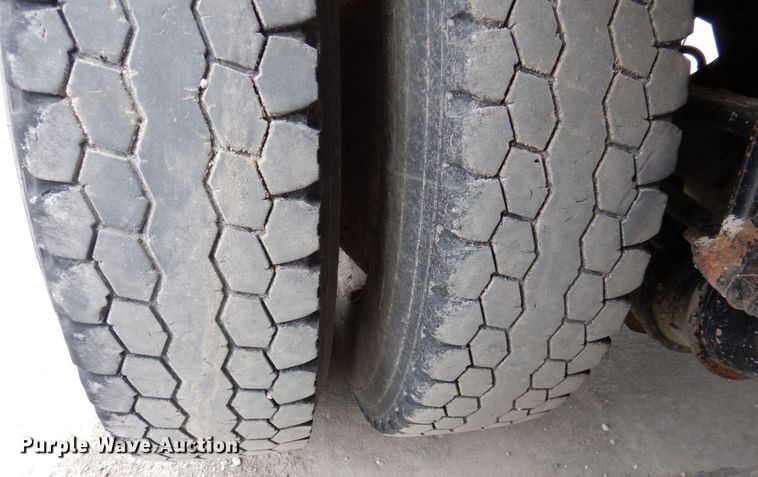 image for item DP5457 2012 International WorkStar 7500  vacuum truck