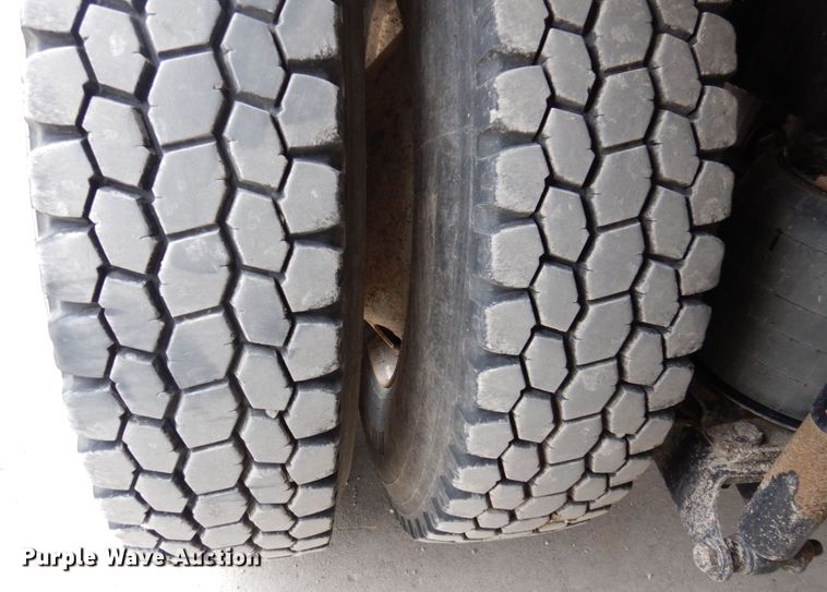 image for item DP5457 2012 International WorkStar 7500  vacuum truck