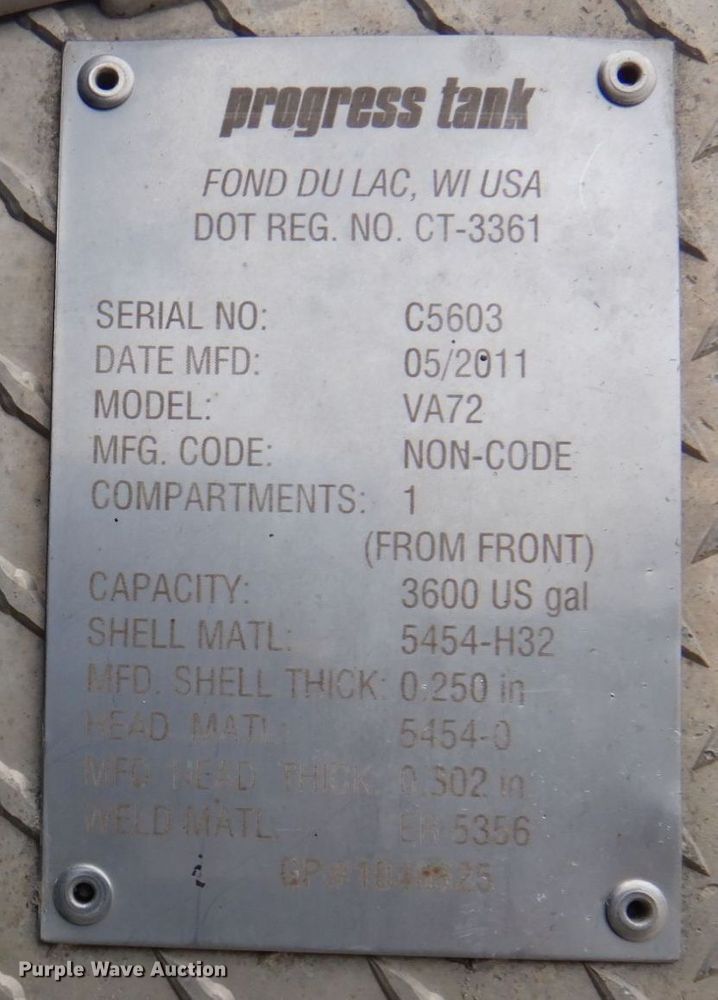 image for item DP5457 2012 International WorkStar 7500  vacuum truck