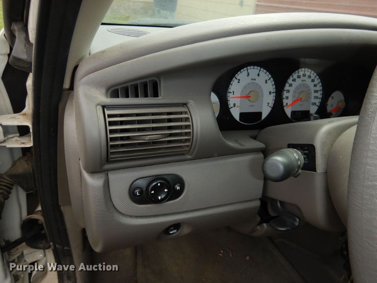 image for item DT9800 2004 Dodge Stratus
