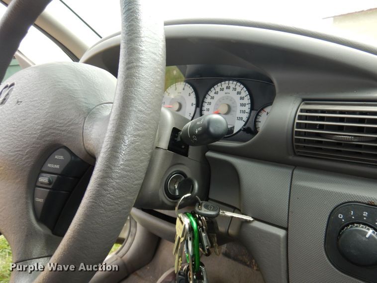 image for item DT9800 2004 Dodge Stratus