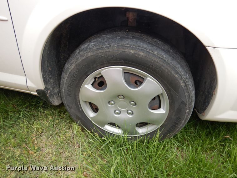 image for item DT9800 2004 Dodge Stratus