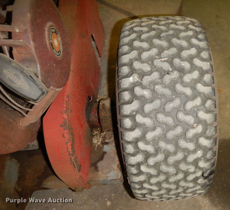 image for item DT9802 Heckendorn 36PV68  lawn mower