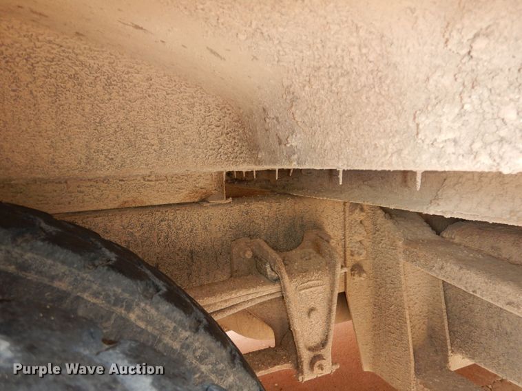 image for item DT9804 2001 Freightliner FS65  school bus