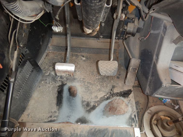 image for item DT9804 2001 Freightliner FS65  school bus