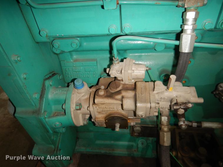 image for item DT9854 Cummins  engine